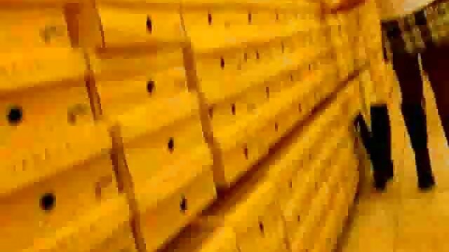 Краще порно : Використовуючи рожевий фалоімітатор довгонога брюнетка Дакода wtfpass porno Брукс мастурбує на ліжку Фільми для дорослих